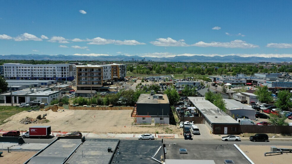 More Photos Of 2323 Dayton St, Aurora Freestanding For Lease