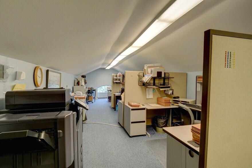 More Photos Of 14 S 5th Ave, Wilmington Office For Sale