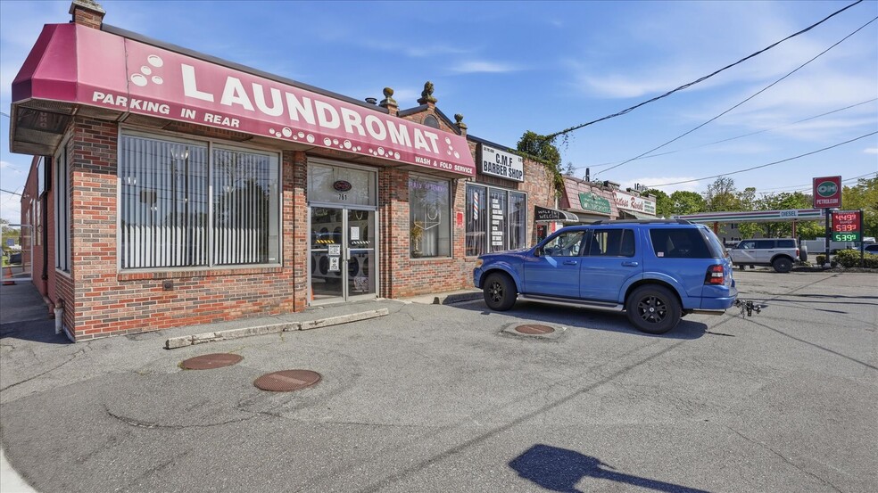 More Photos Of 761 Deer Park Ave, North Babylon Storefront For Lease