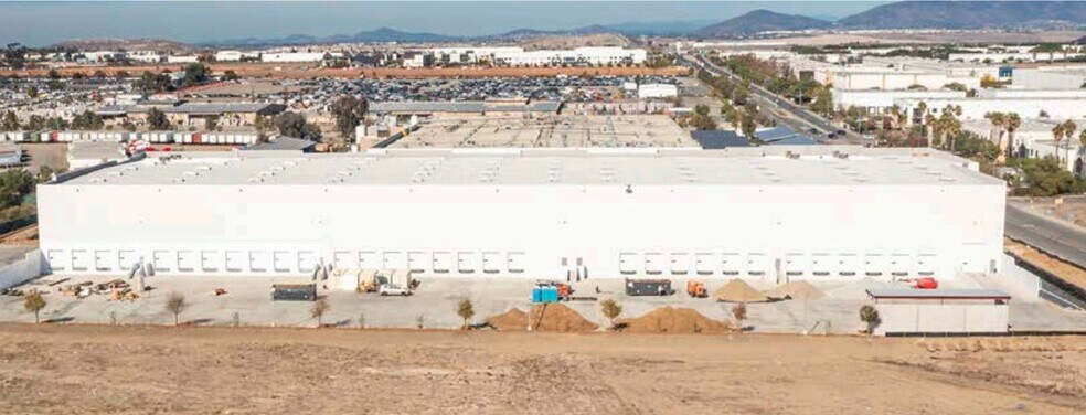 More Photos Of 7401 Bristow Ct, San Diego Warehouse For Lease