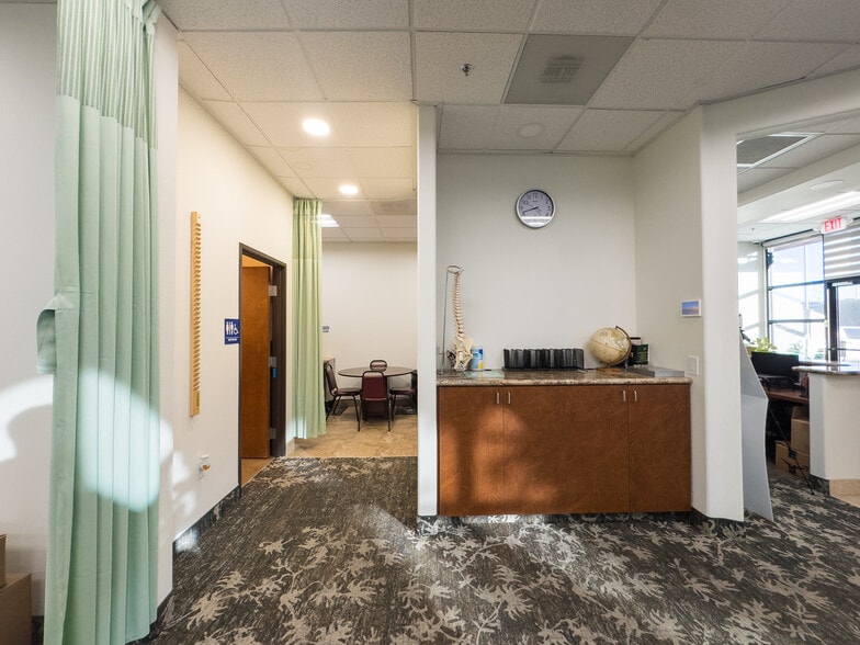 More Photos Of 9494 W Flamingo Rd, Las Vegas Medical For Sale