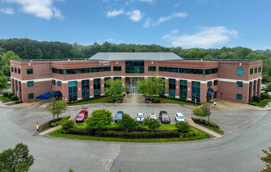 More Photos Of 5655 Hudson Dr, Hudson Medical For Lease
