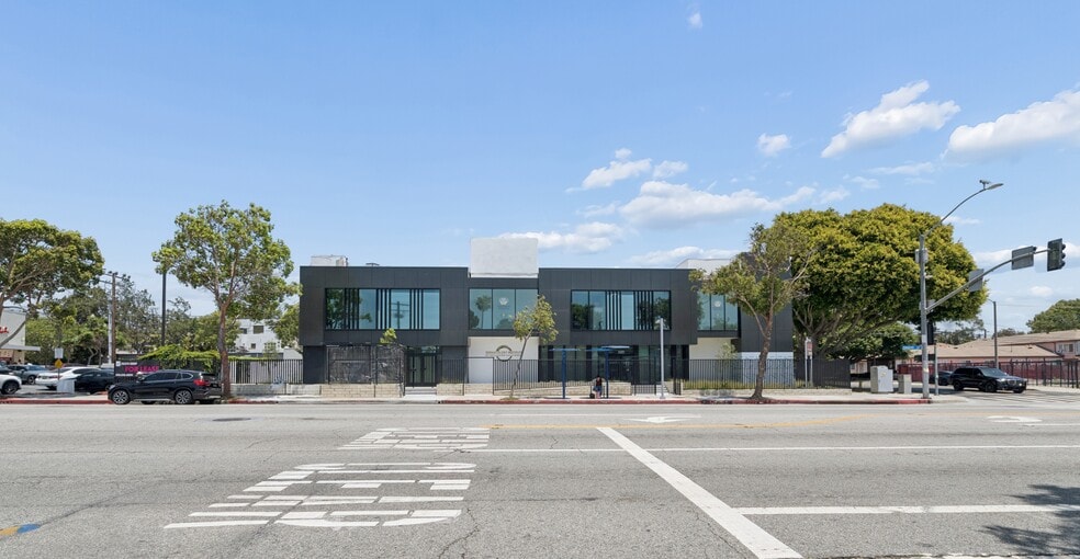 Primary Photo Of 2221 Lincoln Blvd, Santa Monica Medical For Lease