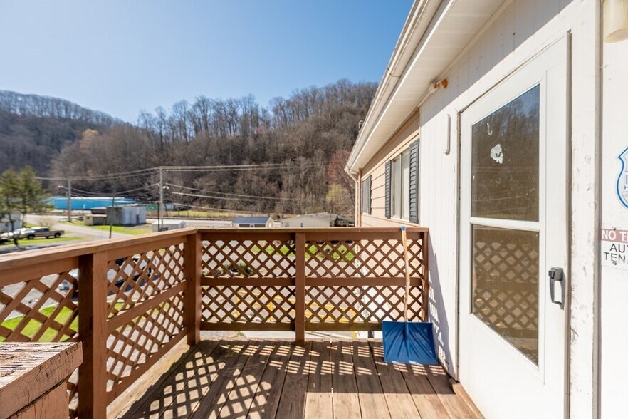 More Photos Of 171 Market St, Marion Multifamily For Sale