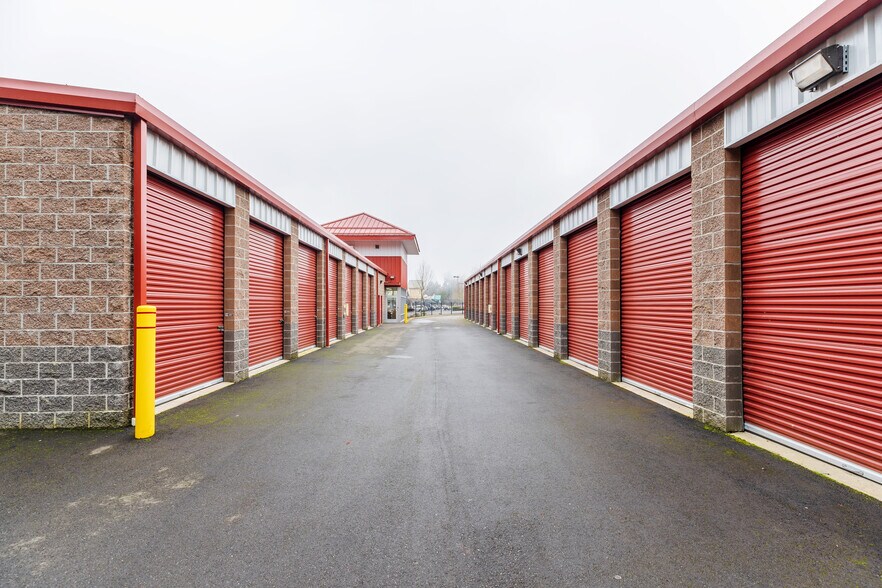 More Photos Of 260 N Lees Creek Rd, Port Angeles Self Storage For Sale