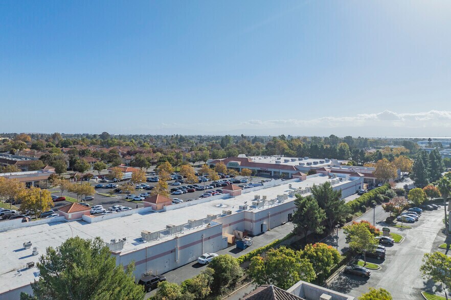 More Photos Of 6347-6397 Jarvis Ave, Newark Unknown For Lease