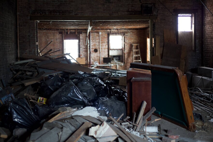 More Photos Of 6452 S Ashland Ave, Chicago Flex For Sale