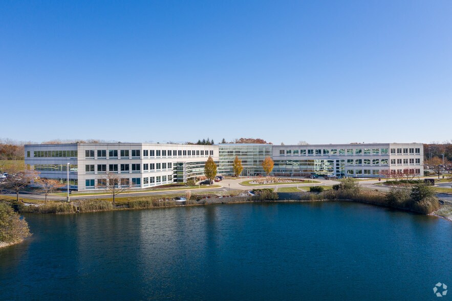 Primary Photo Of 3000 Lakeside Dr, Bannockburn Office For Lease