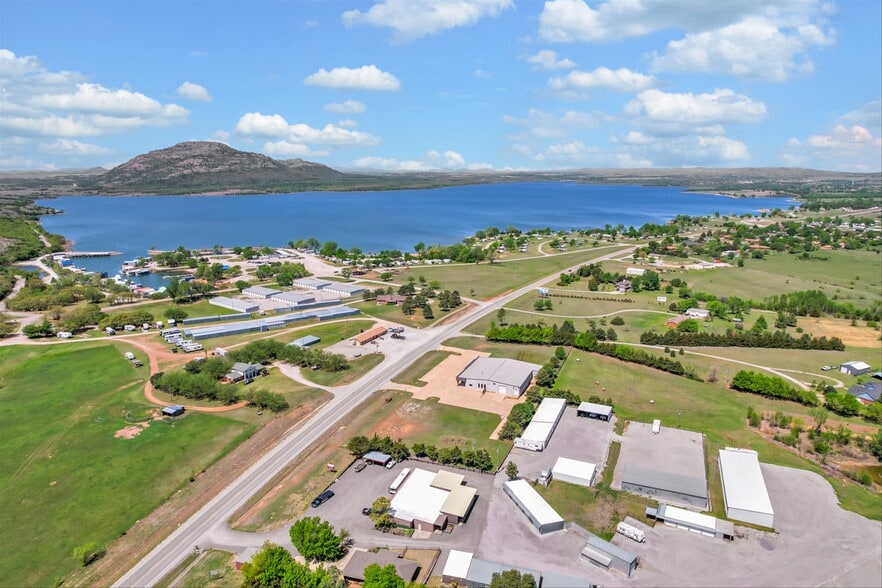More Photos Of Highway 58, Medicine Park Supermarket For Sale