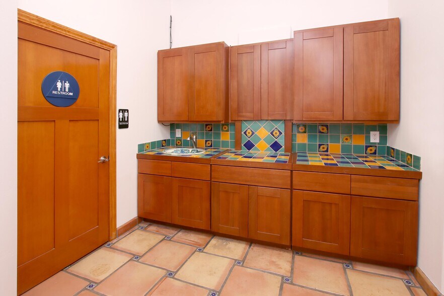 More Photos Of 2030 N Pacific Ave, Santa Cruz Apartments For Sale