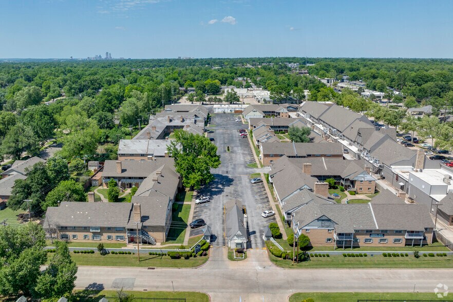 More Photos Of 2217 E 59th St, Tulsa Apartments For Sale