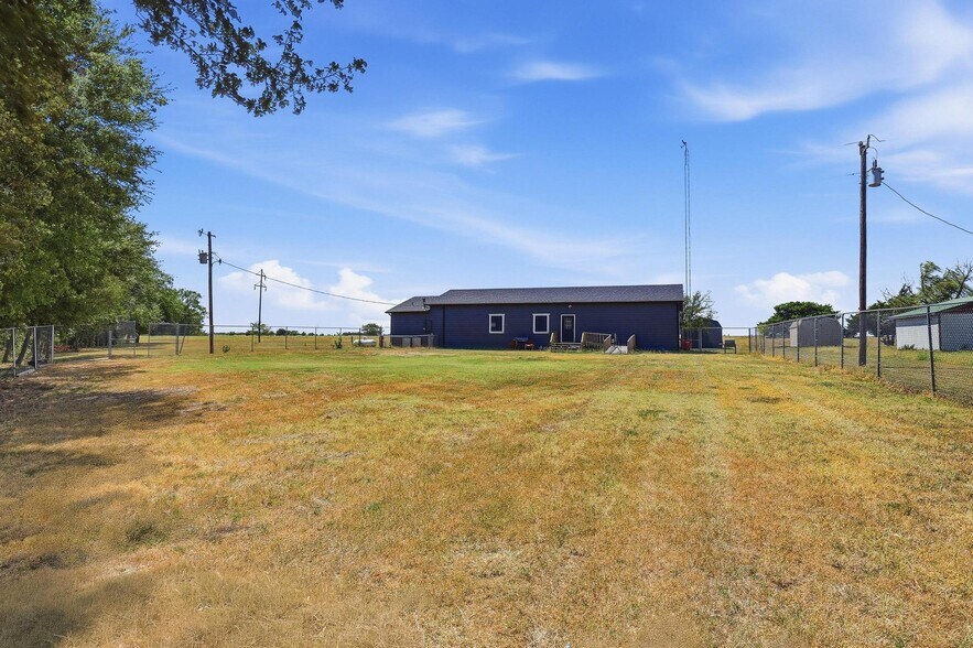 More Photos Of 11540 HWY 69, Whitewright Religious Facility For Sale