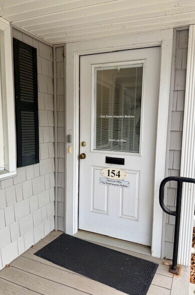 More Photos Of 154 Pleasant St, North Andover Office For Lease