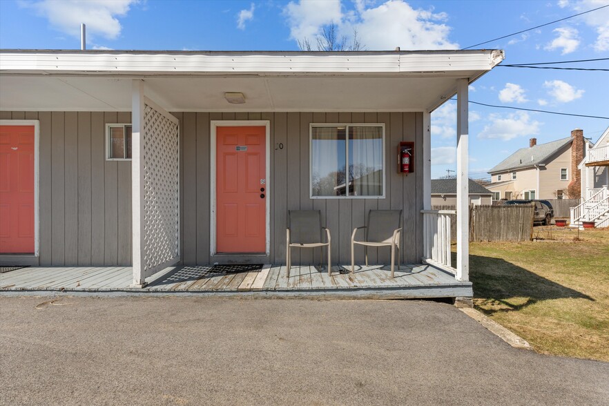 More Photos Of 82 Beach Rd, Salisbury Hospitality For Sale