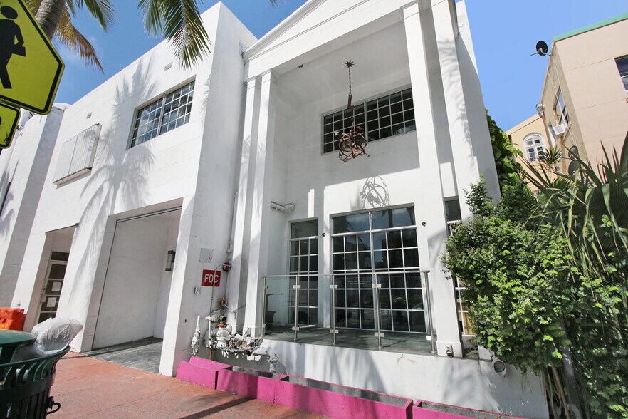 More Photos Of 1542 Washington Ave, Miami Beach Restaurant For Sale