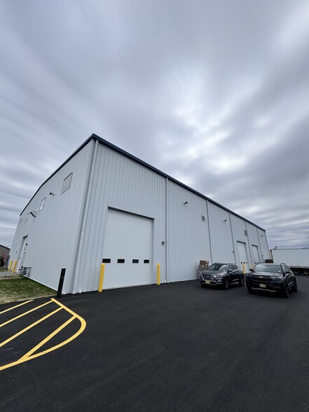 More Photos Of 330 Roycefield Rd, Hillsborough Warehouse For Lease