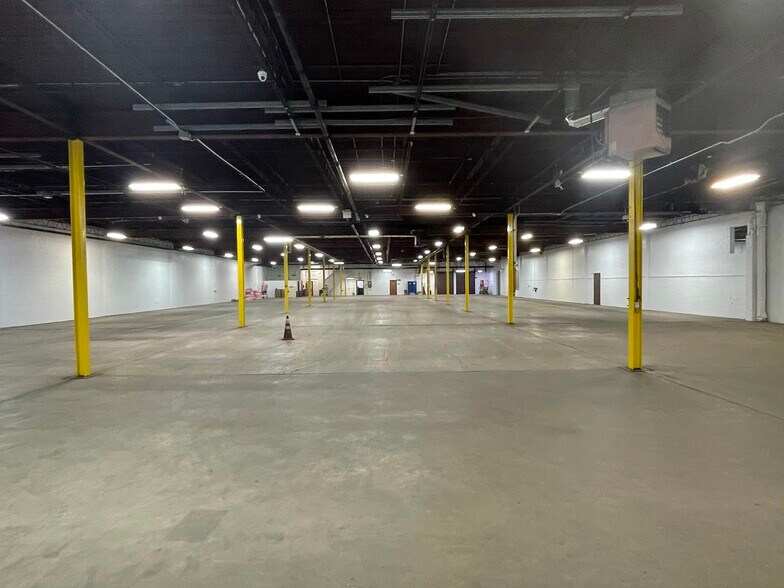 More Photos Of 2830 Cleveland Ave NW, Canton Warehouse For Lease