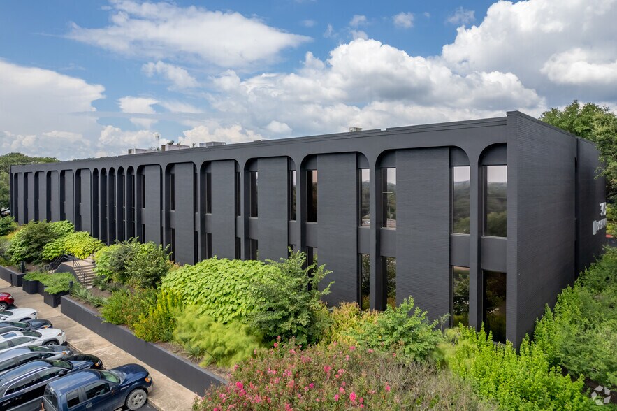 Primary Photo Of 3409 Executive Center Dr, Austin Unknown For Lease