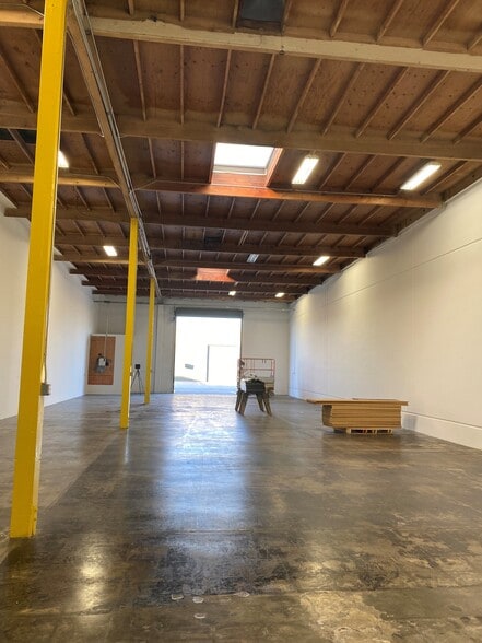 More Photos Of 701-833 W Anaheim St, Long Beach Unknown For Lease