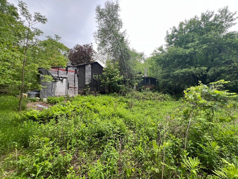 More Photos Of 95 West Rd, Bradford Multifamily For Sale
