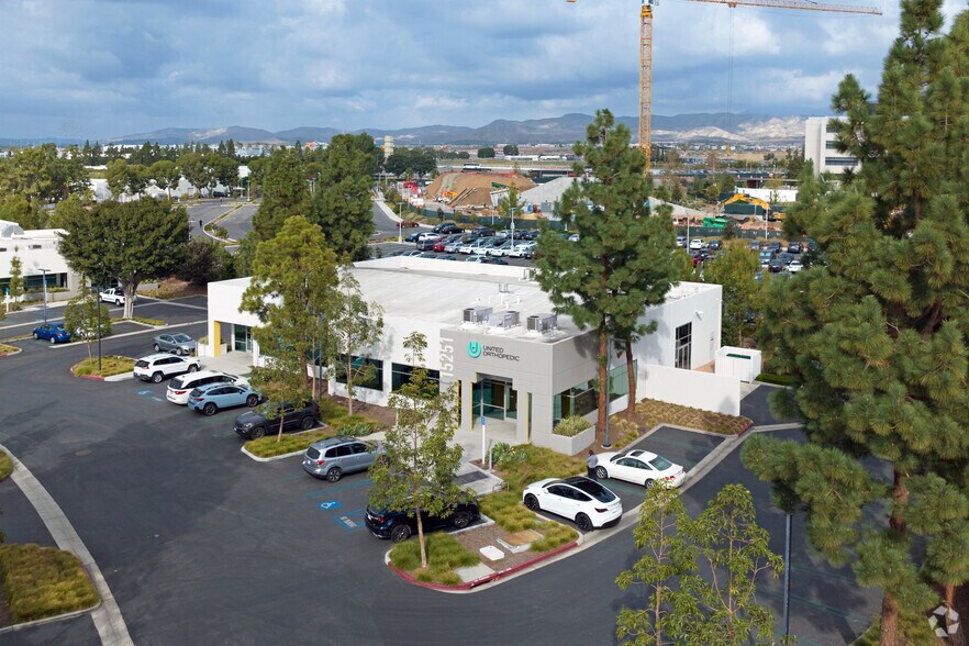 More Photos Of 15251 Alton Pky, Irvine Research And Development For Lease