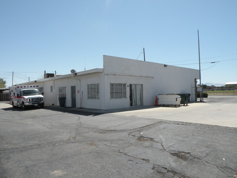 More Photos Of 3121 E Avenue I, Lancaster Freestanding For Sale