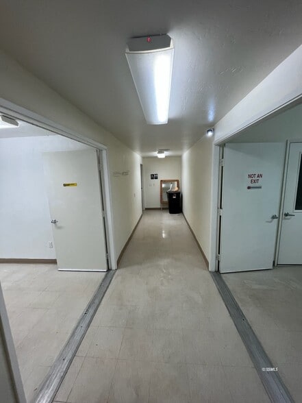 More Photos Of 1014 Kyle Ct, Ridgecrest Warehouse For Sale
