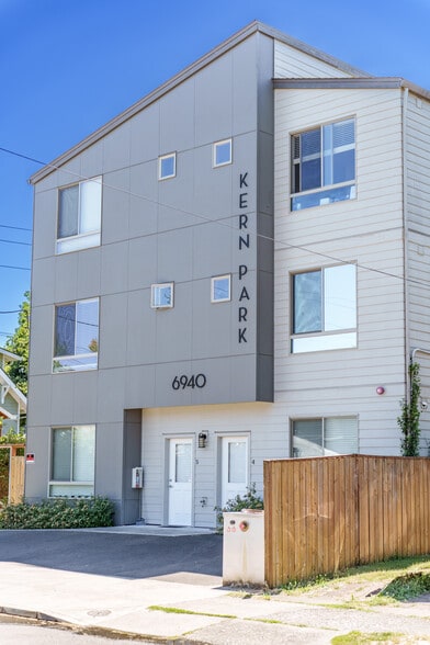 More Photos Of 6930-6940 SE Long St, Portland Apartments For Sale