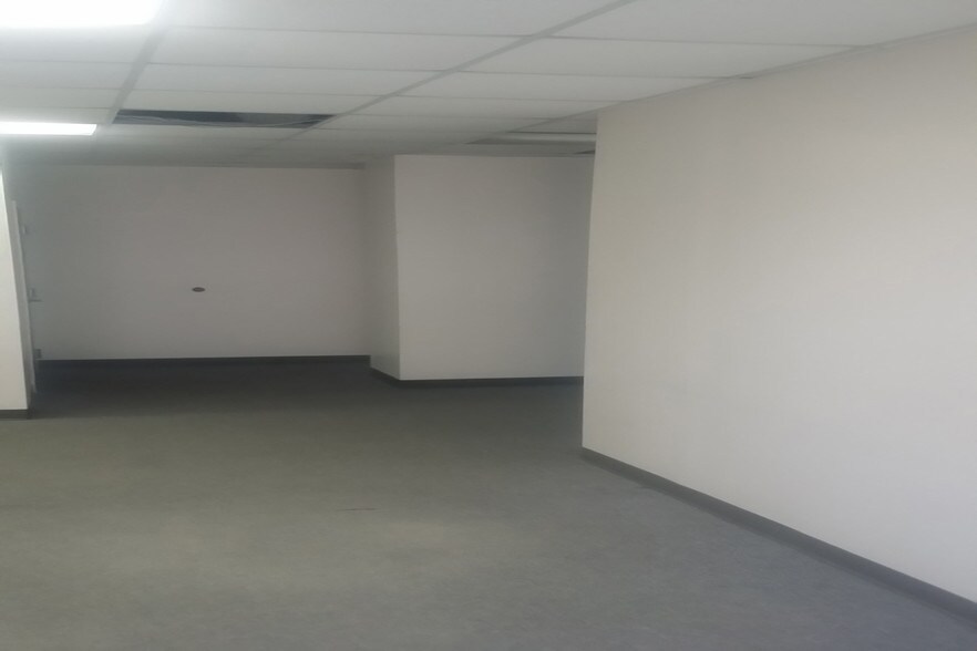 More Photos Of 7094 Peachtree Industrial Blvd, Peachtree Corners Office For Lease