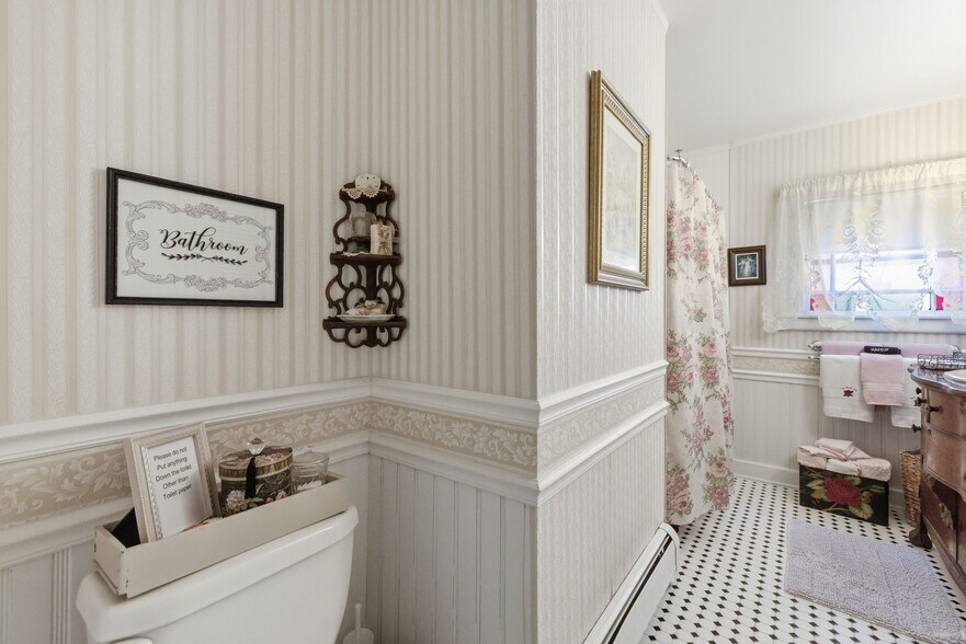 More Photos Of 8 Pleasant St, Plymouth Hospitality For Sale