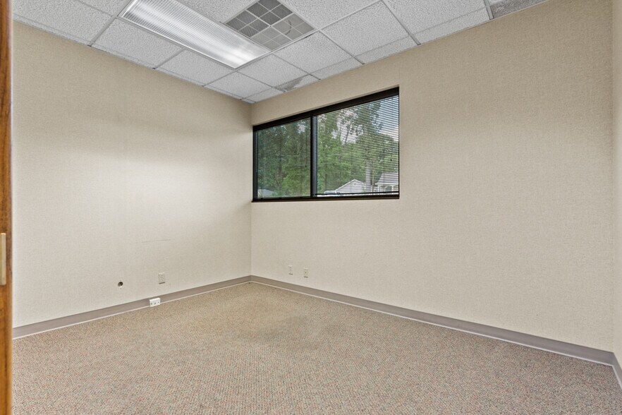 More Photos Of 915 Judson Rd, Longview Office Residential For Sale