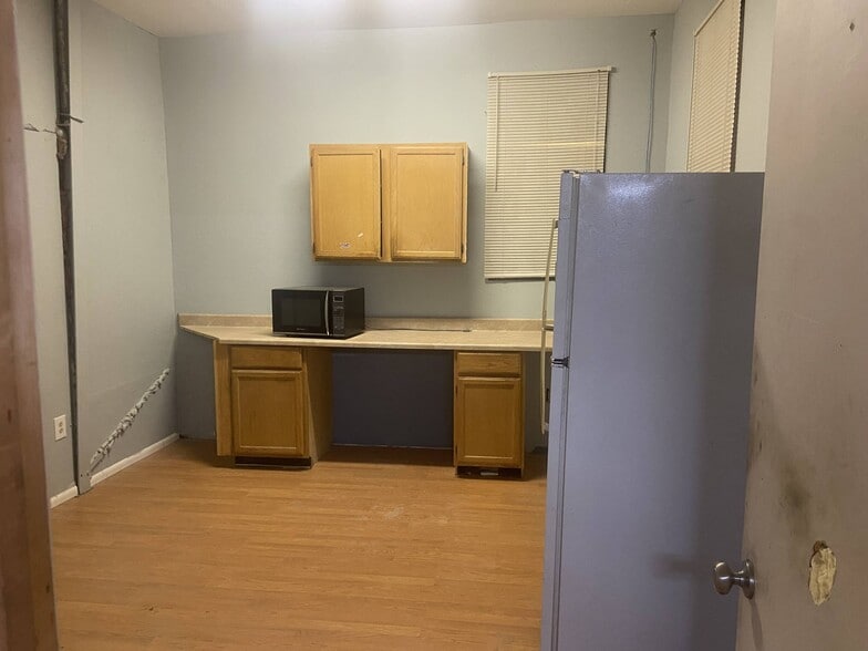 More Photos Of 3413 N Jones Blvd, Las Vegas Industrial For Lease