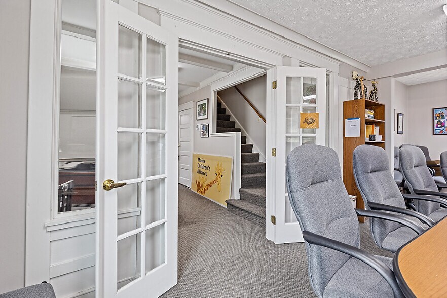 More Photos Of 323 State St, Augusta Office Residential For Sale