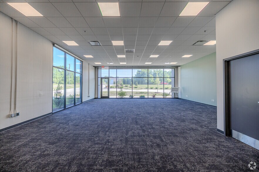 More Photos Of 13301 4 Mile Rd, Caledonia Warehouse For Lease