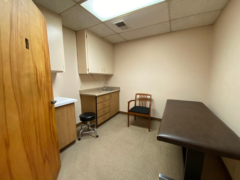 More Photos Of 167 Lynch Creek Way, Petaluma Medical For Lease