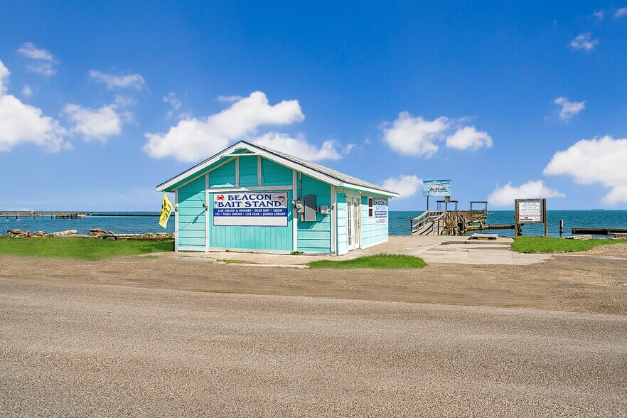 More Photos Of 301 S Fulton Beach, Rockport Trailer Camper Park For Sale
