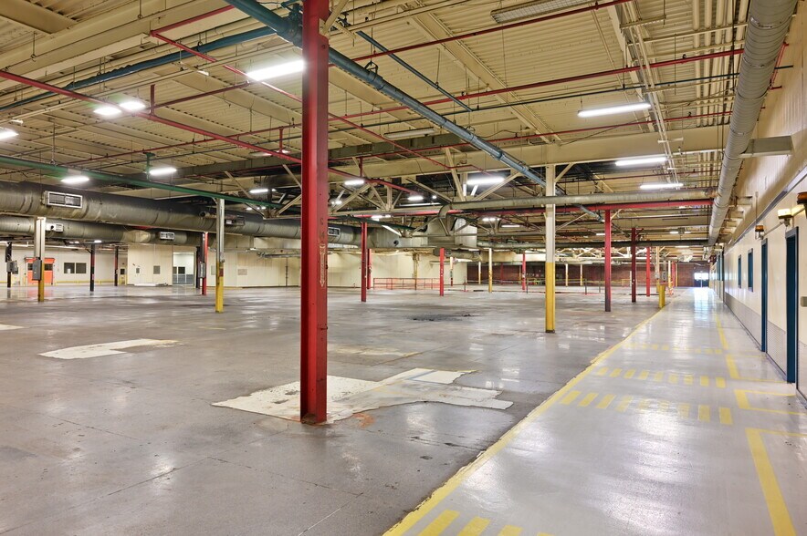 More Photos Of 7500 US 11 W, Rogersville Manufacturing For Lease