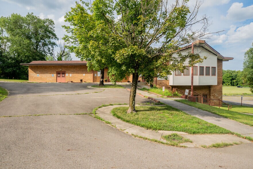 More Photos Of 2618 Bethesda Ave, Columbus Religious Facility For Sale