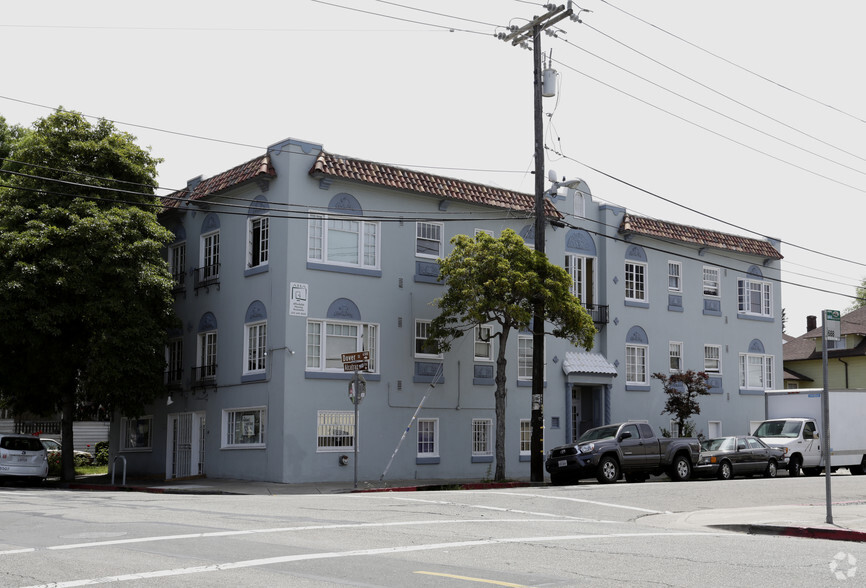 Primary Photo Of 1900-1908 Alcatraz Ave, Berkeley Apartments For Lease