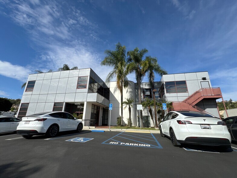 More Photos Of 638 S Atlantic Blvd, Monterey Park Bank For Sale