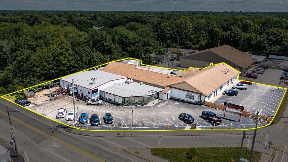 More Photos Of 2077 W Shore Rd, Warwick Freestanding For Sale