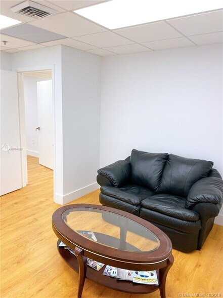 More Photos Of 1110 Brickell Ave, Miami Office For Lease