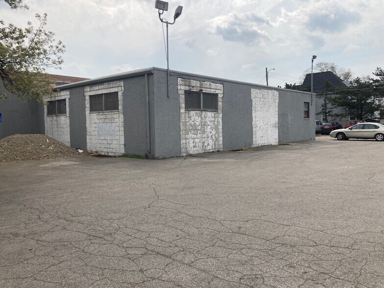 More Photos Of 907 W Broad St, Columbus Restaurant For Sale