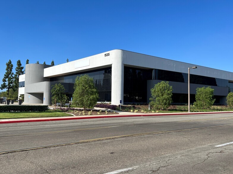 More Photos Of 3515 Harbor Blvd, Costa Mesa Unknown For Lease