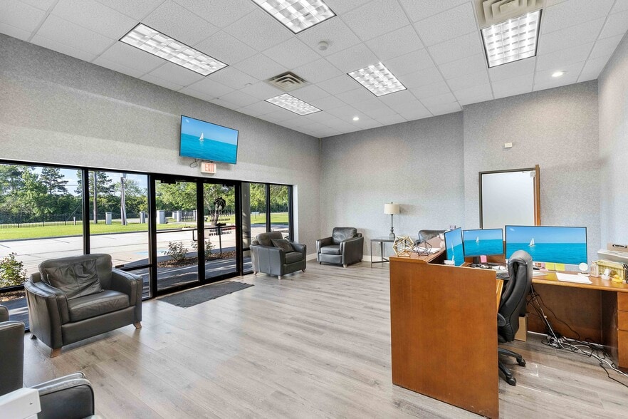 More Photos Of 820 Old Atascocita Rd, Huffman Distribution For Sale