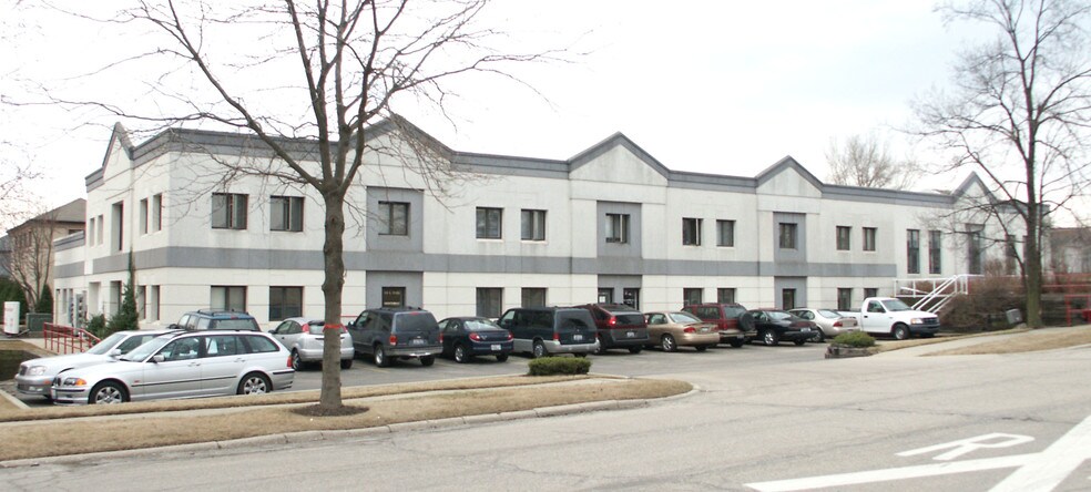 More Photos Of 201 209 E Park St, Mundelein Office For Lease