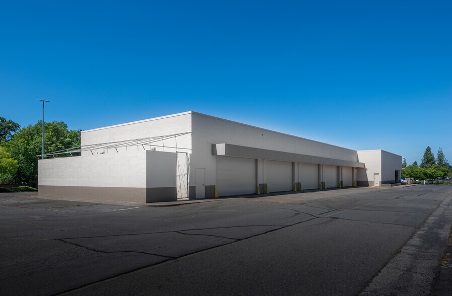 More Photos Of 5900 Sunrise Mall, Citrus Heights Freestanding For Sale