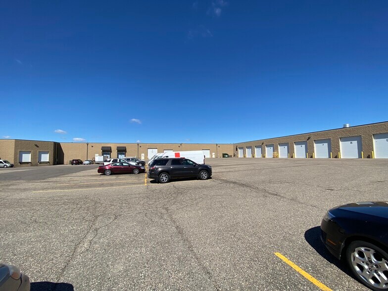 More Photos Of 2120 Howard Dr W, North Mankato Warehouse For Lease