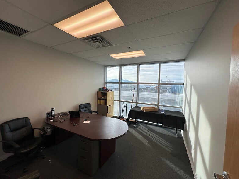 More Photos Of 3365 W 500 S, Salt Lake City Distribution For Lease