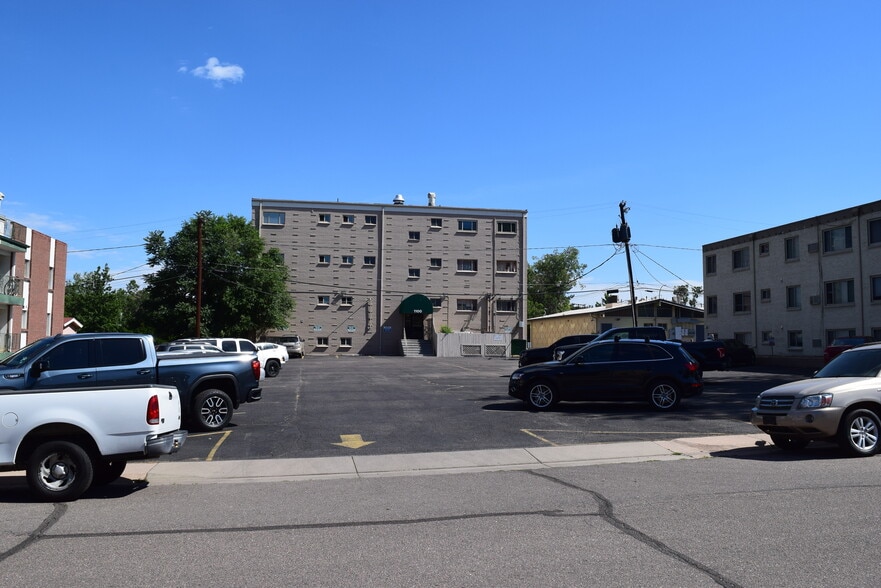 More Photos Of 1100 W Littleton Blvd, Littleton Loft Creative Space For Sale